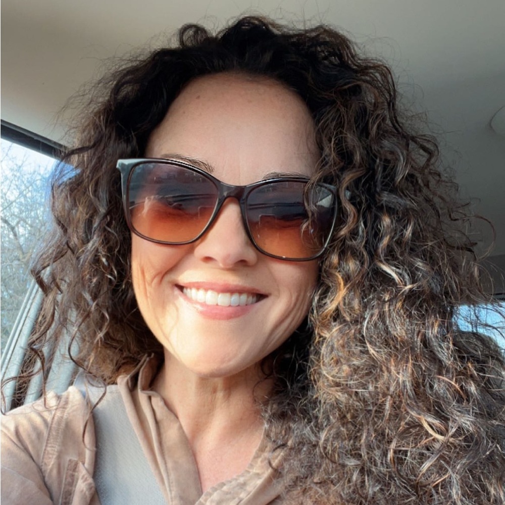 Meet your Posher, Vicki